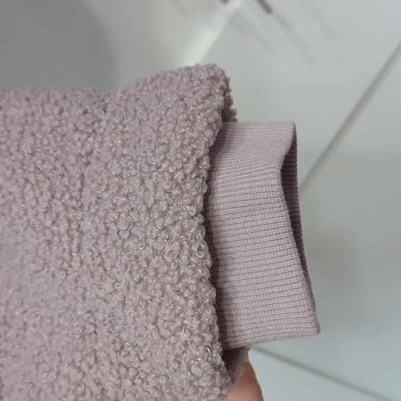 NWT Lavender Purple Cropped Fleece & Faux Fur Sherpa Big Pockets Zip-Up Jacket - Picture 8 of 13